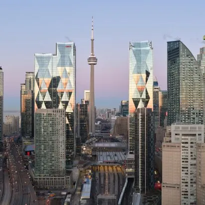 多倫多垂直鉅作：WilkinsonEyre 揭幕 CIBC Square 建築地標與空中城市廊道