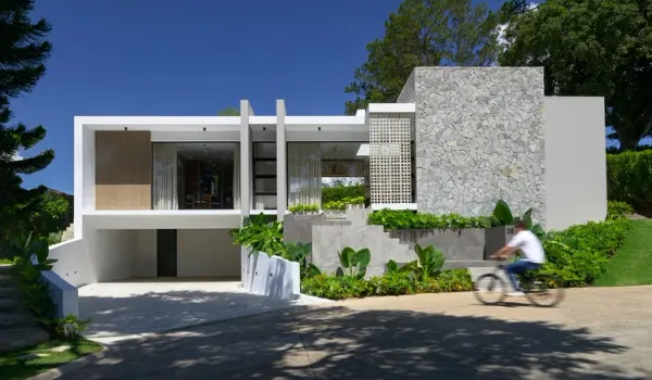 Casa L.A.：地景共融的藝術，詮釋熱帶現代生活
