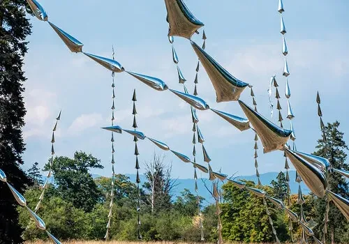 風動之詩：Aérosculpture「鋼草」如何將阿姆斯特丹微風昇華為動態金屬地景